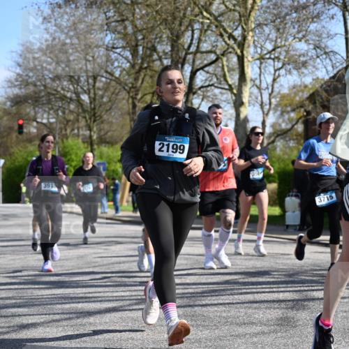 12.04.2026 - 45. Internationalen Wilhelmsburger Insellauf J. Mangold http://msf.ph/oto/9468625 12.04.2026 11:10:33 Ziel 2811, 2346, 3884, 3847, 3832, 2199, 3715, 2585, 4334, 3507, 3913, 2208, 2539, 2513, 2590, 2576, 2320, 5616, 2548 meine-sportfotos.de