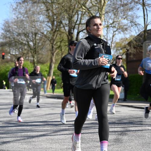 12.04.2026 - 45. Internationalen Wilhelmsburger Insellauf J. Mangold http://msf.ph/oto/9468630 12.04.2026 11:10:33 Ziel 2811, 2346, 3884, 3847, 3832, 2199, 3715, 2585, 4334, 3507, 3913, 2208, 2539, 2513, 2590, 2576, 2320, 5616, 2548 meine-sportfotos.de