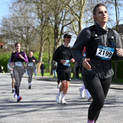 12.04.2026 - 45. Internationalen Wilhelmsburger Insellauf J. Mangold http://msf.ph/oto/9468634 12.04.2026 11:10:33 Ziel 2811, 2346, 3884, 3847, 3832, 2199, 3715, 2585, 4334, 3507, 3913, 2208, 2539, 2513, 2590, 2576, 2320, 5616, 2548 meine-sportfotos.de