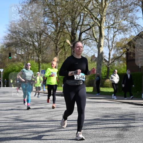 12.04.2026 - 45. Internationalen Wilhelmsburger Insellauf J. Mangold http://msf.ph/oto/9468664 12.04.2026 11:11:01 Ziel 2320, 5616, 2548, 2673, 2326, 2326, 4633, 2867, 3658, 2868, 3758, 3758, 4252, 4744, 4430, 2644 meine-sportfotos.de