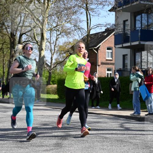 12.04.2026 - 45. Internationalen Wilhelmsburger Insellauf J. Mangold http://msf.ph/oto/9468689 12.04.2026 11:11:03 Ziel 2320, 5616, 2548, 2673, 2326, 4633, 2867, 3658, 2868, 3758, 4252, 4744, 4430, 2644, 3112, 2725, 2770 meine-sportfotos.de