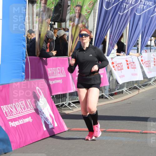 12.04.2026 - 45. Internationalen Wilhelmsburger Insellauf Strokosch-Dieckow http://msf.ph/oto/9468697 12.04.2026 11:21:11 Ziel 3873 meine-sportfotos.de