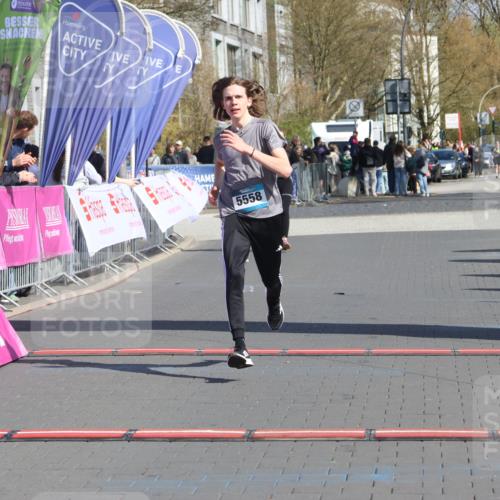 12.04.2026 - 45. Internationalen Wilhelmsburger Insellauf Strokosch-Dieckow http://msf.ph/oto/9468724 12.04.2026 11:21:26 Ziel 5558 meine-sportfotos.de