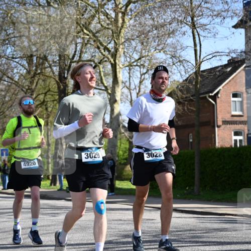 12.04.2026 - 45. Internationalen Wilhelmsburger Insellauf J. Mangold http://msf.ph/oto/9468784 12.04.2026 11:11:44 Ziel 4430, 2644, 3112, 2725, 2770, 3029, 3028, 3751, 4920, 3046, 2817, 2916, 4971, 2489, 3844, 5741, 2668, 2816, 2918, 3589, 2135 meine-sportfotos.de