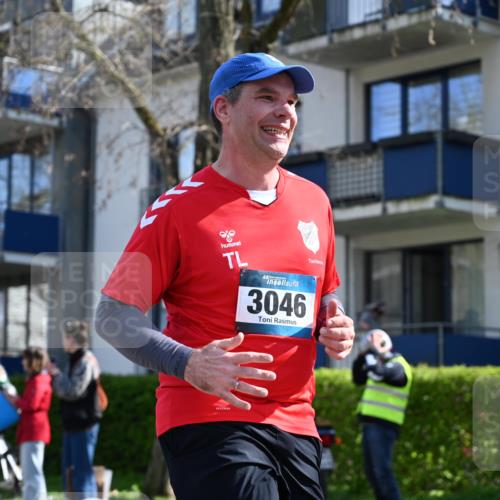 12.04.2026 - 45. Internationalen Wilhelmsburger Insellauf J. Mangold http://msf.ph/oto/9468827 12.04.2026 11:11:53 Ziel 3029, 3028, 3751, 4920, 3046, 2817, 2916, 4971, 2489, 3844, 5741, 2668, 2816, 2918, 3589, 3589, 2135 meine-sportfotos.de