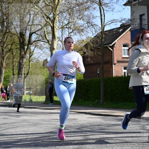 12.04.2026 - 45. Internationalen Wilhelmsburger Insellauf J. Mangold http://msf.ph/oto/9468887 12.04.2026 11:12:08 Ziel 3046, 2817, 2916, 4971, 2489, 3844, 5741, 2668, 2816, 2918, 3589, 2135, 2135, 2435, 3517, 3517, 2739, 3003, 2753, 2272, 3718, 3405 meine-sportfotos.de