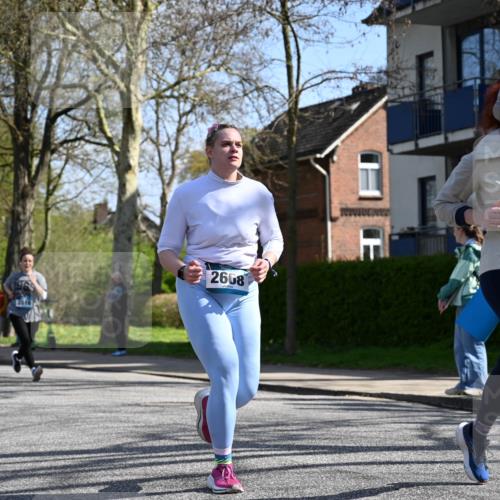12.04.2026 - 45. Internationalen Wilhelmsburger Insellauf J. Mangold http://msf.ph/oto/9468891 12.04.2026 11:12:08 Ziel 3046, 2817, 2916, 4971, 2489, 3844, 5741, 2668, 2816, 2918, 3589, 2135, 2135, 2435, 3517, 3517, 2739, 3003, 2753, 2272, 3718, 3405 meine-sportfotos.de