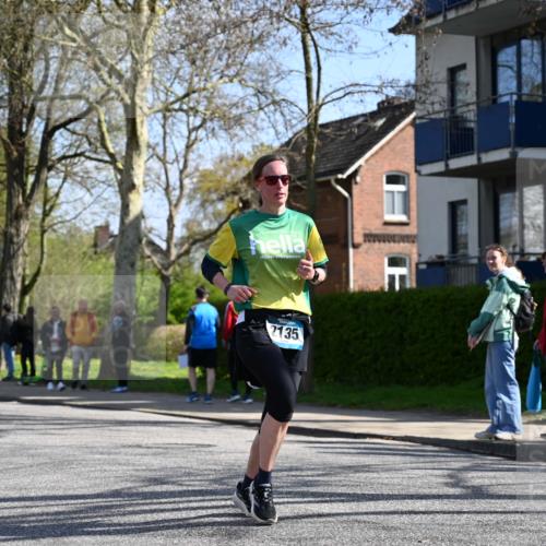 12.04.2026 - 45. Internationalen Wilhelmsburger Insellauf J. Mangold http://msf.ph/oto/9468911 12.04.2026 11:12:17 Ziel 4971, 2489, 3844, 5741, 2668, 2816, 2918, 3589, 2135, 2435, 3517, 2739, 3003, 2753, 2272, 3718, 3405, 3718, 3405 meine-sportfotos.de
