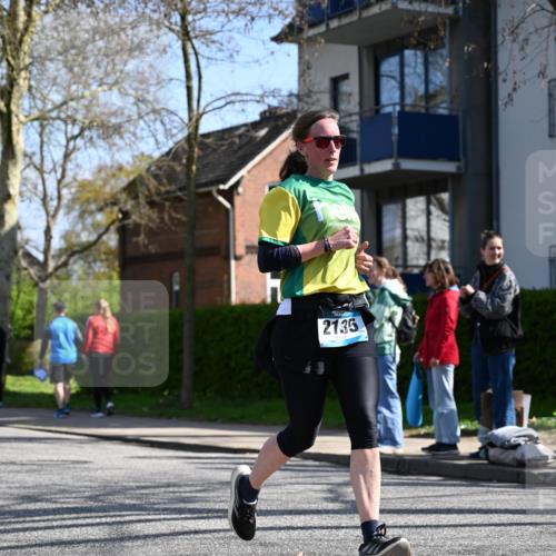 12.04.2026 - 45. Internationalen Wilhelmsburger Insellauf J. Mangold http://msf.ph/oto/9468918 12.04.2026 11:12:18 Ziel 4971, 2489, 3844, 5741, 2668, 2816, 2918, 3589, 2135, 2435, 3517, 2739, 3003, 2753, 2272, 3718, 3405 meine-sportfotos.de