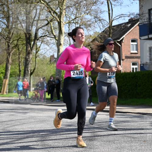12.04.2026 - 45. Internationalen Wilhelmsburger Insellauf J. Mangold http://msf.ph/oto/9468939 12.04.2026 11:12:28 Ziel 2816, 2918, 3589, 2135, 2435, 3517, 2739, 3003, 2753, 2272, 2272, 3718, 3405 meine-sportfotos.de