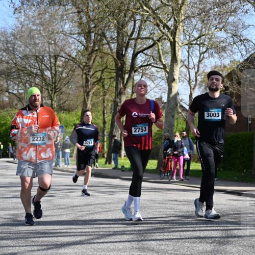 12.04.2026 - 45. Internationalen Wilhelmsburger Insellauf J. Mangold http://msf.ph/oto/9468956 12.04.2026 11:12:32 Ziel 2135, 2435, 3517, 2739, 3003, 2753, 2272, 3718, 3405, 3714, 3703 meine-sportfotos.de