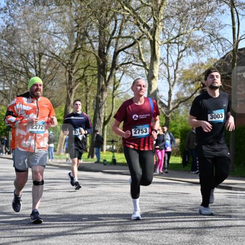 12.04.2026 - 45. Internationalen Wilhelmsburger Insellauf J. Mangold http://msf.ph/oto/9468961 12.04.2026 11:12:32 Ziel 2135, 2435, 3517, 2739, 3003, 2753, 2272, 3718, 3405, 3714, 3703 meine-sportfotos.de