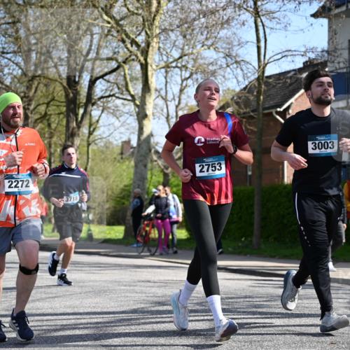 12.04.2026 - 45. Internationalen Wilhelmsburger Insellauf J. Mangold http://msf.ph/oto/9468973 12.04.2026 11:12:33 Ziel 2135, 2435, 3517, 2739, 3003, 2753, 2272, 3718, 3405, 3714, 3703 meine-sportfotos.de