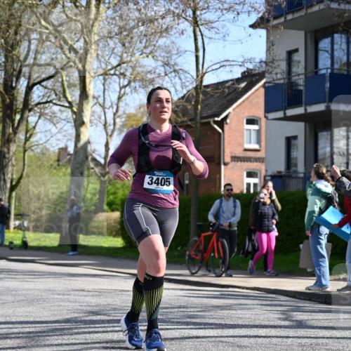 12.04.2026 - 45. Internationalen Wilhelmsburger Insellauf J. Mangold http://msf.ph/oto/9468989 12.04.2026 11:12:39 Ziel 2435, 3517, 2739, 3003, 2753, 2272, 3718, 3405, 3714, 3703, 3092, 3155 meine-sportfotos.de