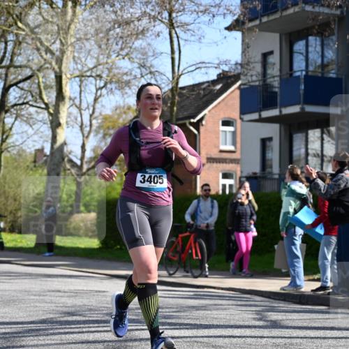 12.04.2026 - 45. Internationalen Wilhelmsburger Insellauf J. Mangold http://msf.ph/oto/9468991 12.04.2026 11:12:39 Ziel 2435, 3517, 2739, 3003, 2753, 2272, 3718, 3405, 3714, 3703, 3092, 3155 meine-sportfotos.de