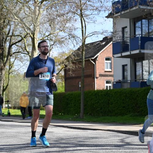 12.04.2026 - 45. Internationalen Wilhelmsburger Insellauf J. Mangold http://msf.ph/oto/9469148 12.04.2026 11:13:50 Ziel 2527, 2526, 2726, 2410, 3330, 2486, 3202, 4548, 2404, 4982, 3343, 2452 meine-sportfotos.de