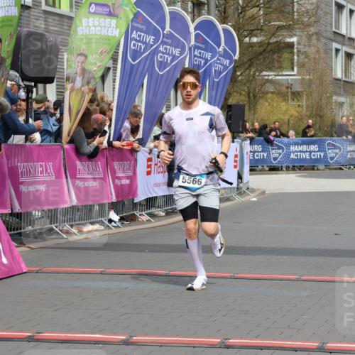12.04.2026 - 45. Internationalen Wilhelmsburger Insellauf Strokosch-Dieckow http://msf.ph/oto/9469170 12.04.2026 12:49:50 Ziel 5566, 3816 meine-sportfotos.de