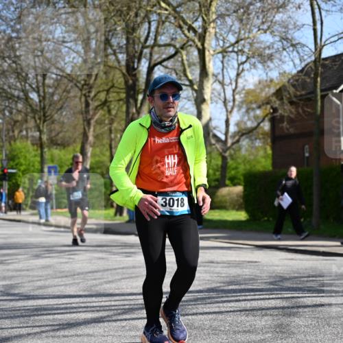 12.04.2026 - 45. Internationalen Wilhelmsburger Insellauf J. Mangold http://msf.ph/oto/9469173 12.04.2026 11:14:19 Ziel 3202, 4548, 2404, 4982, 3343, 2452, 3018, 2424, 2565, 3508 meine-sportfotos.de