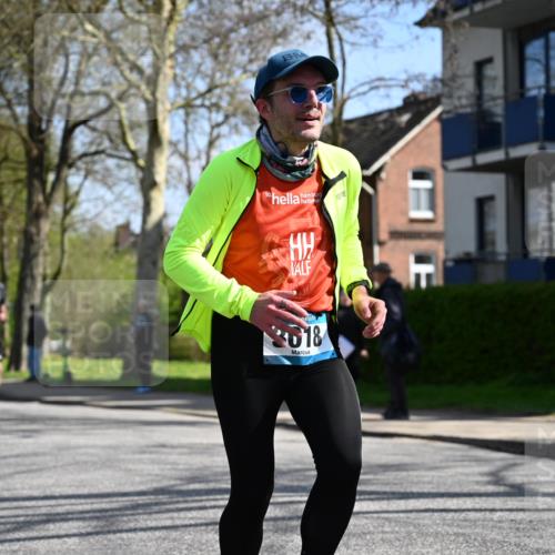 12.04.2026 - 45. Internationalen Wilhelmsburger Insellauf J. Mangold http://msf.ph/oto/9469186 12.04.2026 11:14:20 Ziel 3202, 4548, 2404, 4982, 3343, 2452, 3018, 2424, 2565, 3508 meine-sportfotos.de