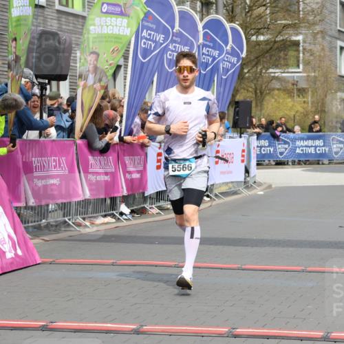 12.04.2026 - 45. Internationalen Wilhelmsburger Insellauf Strokosch-Dieckow http://msf.ph/oto/9469201 12.04.2026 12:49:50 Ziel 5566, 3816 meine-sportfotos.de