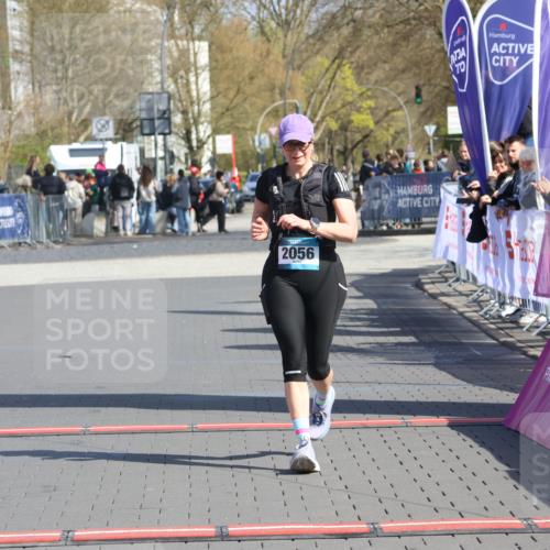 12.04.2026 - 45. Internationalen Wilhelmsburger Insellauf Strokosch-Dieckow http://msf.ph/oto/9469205 12.04.2026 11:22:59 Ziel 2056 meine-sportfotos.de