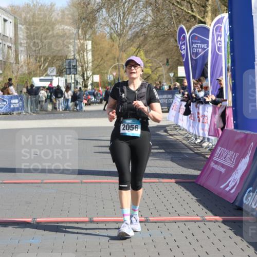12.04.2026 - 45. Internationalen Wilhelmsburger Insellauf Strokosch-Dieckow http://msf.ph/oto/9469237 12.04.2026 11:23:00 Ziel 2056 meine-sportfotos.de