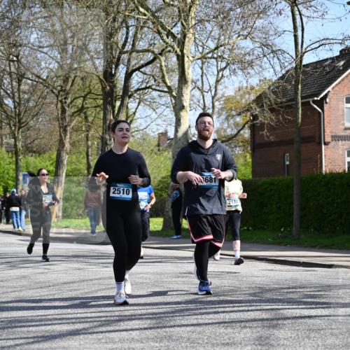 12.04.2026 - 45. Internationalen Wilhelmsburger Insellauf J. Mangold http://msf.ph/oto/9469259 12.04.2026 11:14:58 Ziel 3508, 2165, 2510, 3681, 2157, 2993, 2993, 2137, 3607 meine-sportfotos.de