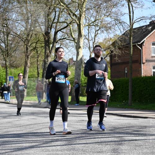 12.04.2026 - 45. Internationalen Wilhelmsburger Insellauf J. Mangold http://msf.ph/oto/9469261 12.04.2026 11:14:58 Ziel 3508, 2165, 2510, 3681, 2157, 2993, 2993, 2137, 3607 meine-sportfotos.de