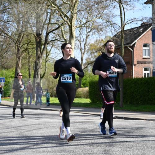 12.04.2026 - 45. Internationalen Wilhelmsburger Insellauf J. Mangold http://msf.ph/oto/9469269 12.04.2026 11:14:59 Ziel 3508, 2165, 2510, 3681, 2157, 2993, 2137, 3607 meine-sportfotos.de