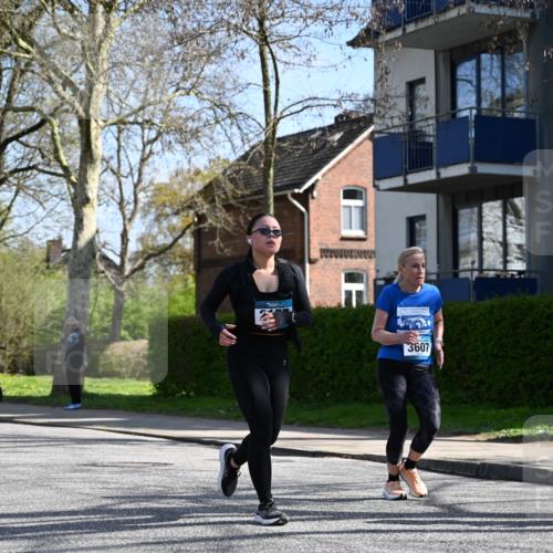 12.04.2026 - 45. Internationalen Wilhelmsburger Insellauf J. Mangold http://msf.ph/oto/9469272 12.04.2026 11:15:02 Ziel 3508, 2165, 2510, 3681, 2157, 2993, 2137, 3607, 3607, 2561 meine-sportfotos.de
