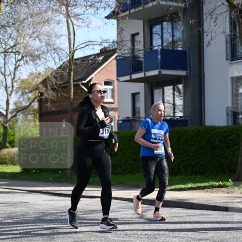 12.04.2026 - 45. Internationalen Wilhelmsburger Insellauf J. Mangold http://msf.ph/oto/9469277 12.04.2026 11:15:02 Ziel 3508, 2165, 2510, 3681, 2157, 2993, 2137, 3607, 3607, 2561 meine-sportfotos.de