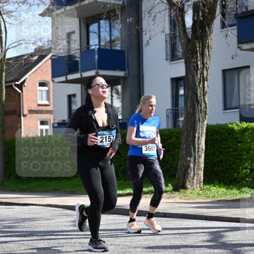 12.04.2026 - 45. Internationalen Wilhelmsburger Insellauf J. Mangold http://msf.ph/oto/9469285 12.04.2026 11:15:03 Ziel 3508, 2165, 2510, 3681, 2157, 2993, 2137, 3607, 2561 meine-sportfotos.de