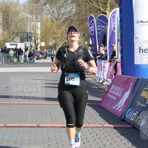 12.04.2026 - 45. Internationalen Wilhelmsburger Insellauf Strokosch-Dieckow http://msf.ph/oto/9469344 12.04.2026 11:23:01 Ziel 2056 meine-sportfotos.de