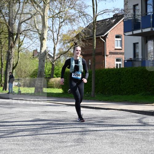 12.04.2026 - 45. Internationalen Wilhelmsburger Insellauf J. Mangold http://msf.ph/oto/9469363 12.04.2026 11:16:15 Ziel 2296, 4497, 3543, 2329, 5756, 3891, 3891, 4590, 2828, 2823 meine-sportfotos.de
