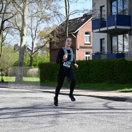 12.04.2026 - 45. Internationalen Wilhelmsburger Insellauf J. Mangold http://msf.ph/oto/9469367 12.04.2026 11:16:15 Ziel 2296, 4497, 3543, 2329, 5756, 3891, 3891, 4590, 2828, 2823 meine-sportfotos.de