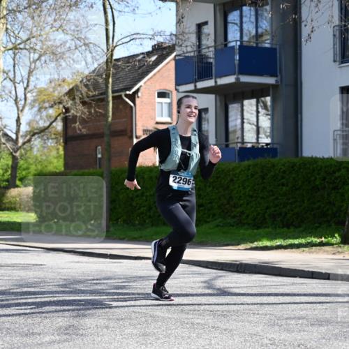 12.04.2026 - 45. Internationalen Wilhelmsburger Insellauf J. Mangold http://msf.ph/oto/9469372 12.04.2026 11:16:15 Ziel 2296, 4497, 3543, 2329, 5756, 3891, 3891, 4590, 2828, 2823 meine-sportfotos.de