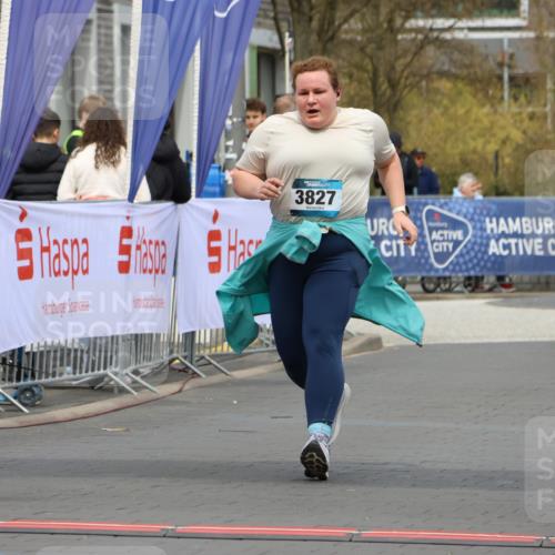 12.04.2026 - 45. Internationalen Wilhelmsburger Insellauf Strokosch-Dieckow http://msf.ph/oto/9469373 12.04.2026 13:40:26 Ziel 3827 meine-sportfotos.de