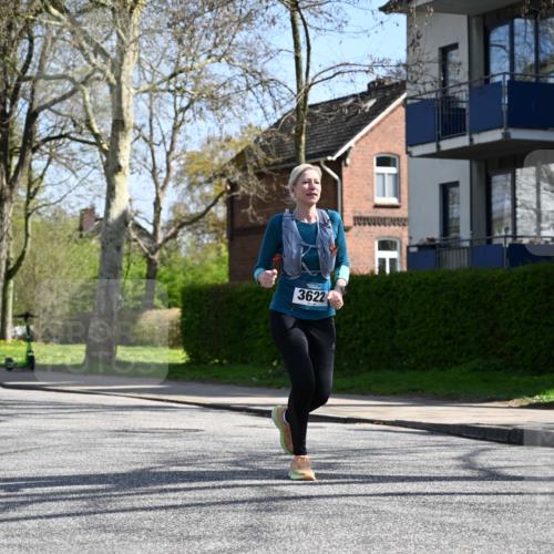 12.04.2026 - 45. Internationalen Wilhelmsburger Insellauf J. Mangold http://msf.ph/oto/9469430 12.04.2026 11:16:51 Ziel 5756, 3891, 4590, 2828, 2823, 3622, 3080, 2597, 4136 meine-sportfotos.de
