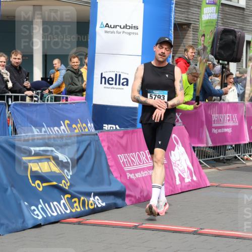 12.04.2026 - 45. Internationalen Wilhelmsburger Insellauf Strokosch-Dieckow http://msf.ph/oto/9469432 12.04.2026 12:50:01 Ziel 5793 meine-sportfotos.de