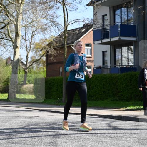 12.04.2026 - 45. Internationalen Wilhelmsburger Insellauf J. Mangold http://msf.ph/oto/9469434 12.04.2026 11:16:51 Ziel 5756, 3891, 4590, 2828, 2823, 3622, 3080, 2597, 4136 meine-sportfotos.de