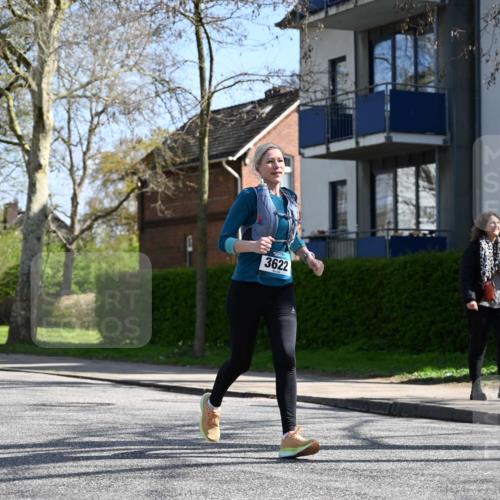 12.04.2026 - 45. Internationalen Wilhelmsburger Insellauf J. Mangold http://msf.ph/oto/9469435 12.04.2026 11:16:51 Ziel 5756, 3891, 4590, 2828, 2823, 3622, 3080, 2597, 4136 meine-sportfotos.de