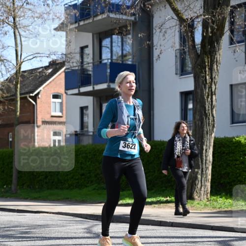 12.04.2026 - 45. Internationalen Wilhelmsburger Insellauf J. Mangold http://msf.ph/oto/9469447 12.04.2026 11:16:52 Ziel 3891, 4590, 2828, 2823, 3622, 3080, 3080, 2597, 4136 meine-sportfotos.de