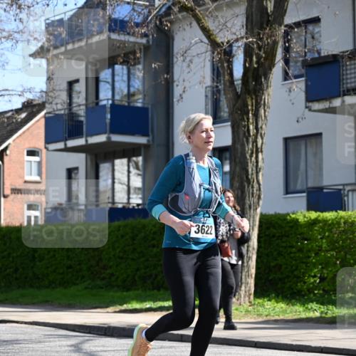 12.04.2026 - 45. Internationalen Wilhelmsburger Insellauf J. Mangold http://msf.ph/oto/9469450 12.04.2026 11:16:52 Ziel 3891, 4590, 2828, 2823, 3622, 3080, 3080, 2597, 4136 meine-sportfotos.de