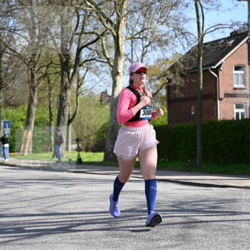 12.04.2026 - 45. Internationalen Wilhelmsburger Insellauf J. Mangold http://msf.ph/oto/9469461 12.04.2026 11:17:03 Ziel 3622, 3080, 2597, 4136, 2419, 2420, 2312, 2241 meine-sportfotos.de