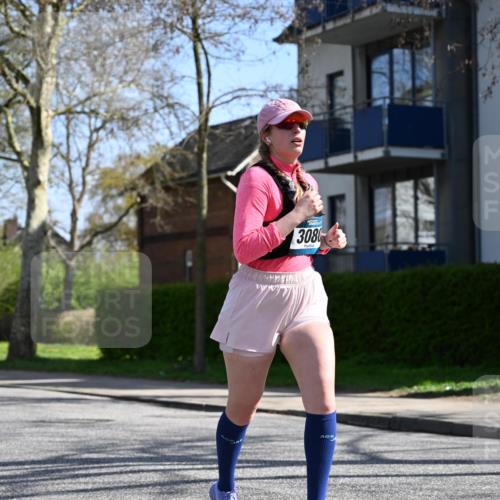 12.04.2026 - 45. Internationalen Wilhelmsburger Insellauf J. Mangold http://msf.ph/oto/9469474 12.04.2026 11:17:04 Ziel 3622, 3080, 2597, 4136, 2419, 2420, 2312, 2241 meine-sportfotos.de
