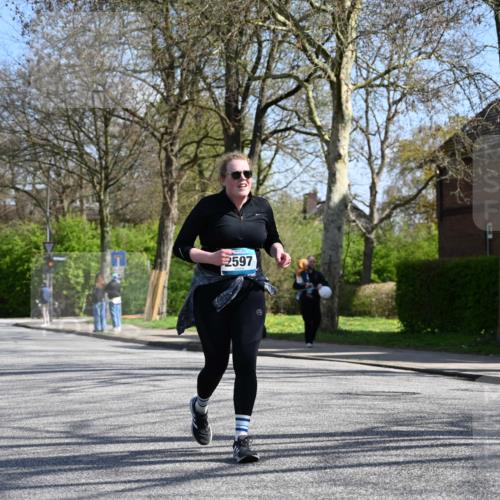 12.04.2026 - 45. Internationalen Wilhelmsburger Insellauf J. Mangold http://msf.ph/oto/9469480 12.04.2026 11:17:11 Ziel 3622, 3080, 2597, 4136, 2419, 2420, 2419, 2420, 2312, 2241, 5309, 3944, 3398, 2807 meine-sportfotos.de