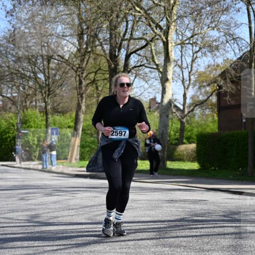 12.04.2026 - 45. Internationalen Wilhelmsburger Insellauf J. Mangold http://msf.ph/oto/9469482 12.04.2026 11:17:11 Ziel 3622, 3080, 2597, 4136, 2419, 2420, 2419, 2420, 2312, 2241, 5309, 3944, 3398, 2807 meine-sportfotos.de