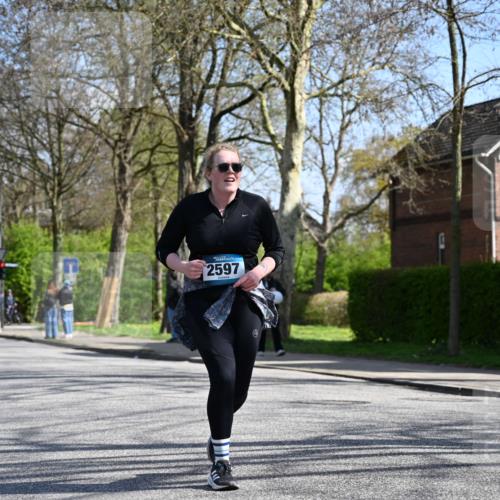 12.04.2026 - 45. Internationalen Wilhelmsburger Insellauf J. Mangold http://msf.ph/oto/9469489 12.04.2026 11:17:11 Ziel 3622, 3080, 2597, 4136, 2419, 2420, 2419, 2420, 2312, 2241, 5309, 3944, 3398, 2807 meine-sportfotos.de