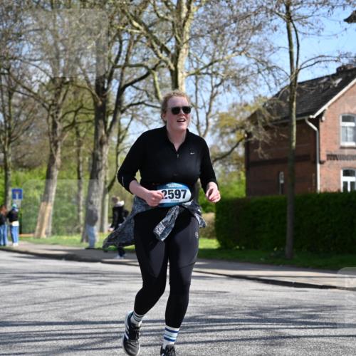 12.04.2026 - 45. Internationalen Wilhelmsburger Insellauf J. Mangold http://msf.ph/oto/9469497 12.04.2026 11:17:12 Ziel 3080, 2597, 4136, 2419, 2420, 2312, 2241, 5309, 3944, 3398, 2807, 4191 meine-sportfotos.de