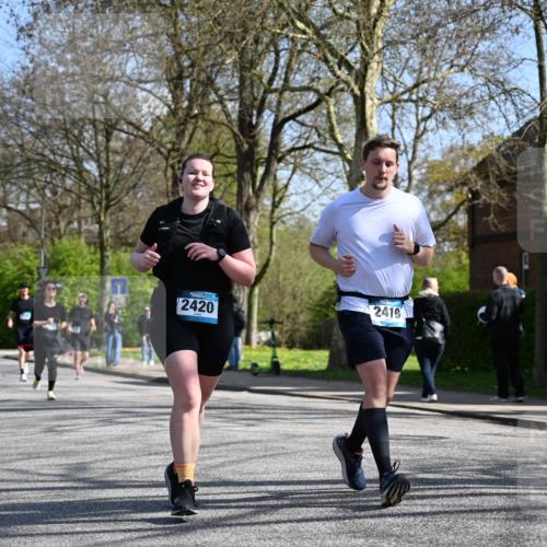 12.04.2026 - 45. Internationalen Wilhelmsburger Insellauf J. Mangold http://msf.ph/oto/9469524 12.04.2026 11:17:29 Ziel 2597, 4136, 2419, 2420, 2312, 2241, 5309, 3944, 5309, 3944, 3398, 2807, 4191, 4786, 3435, 2240, 5700, 4902, 4918 meine-sportfotos.de